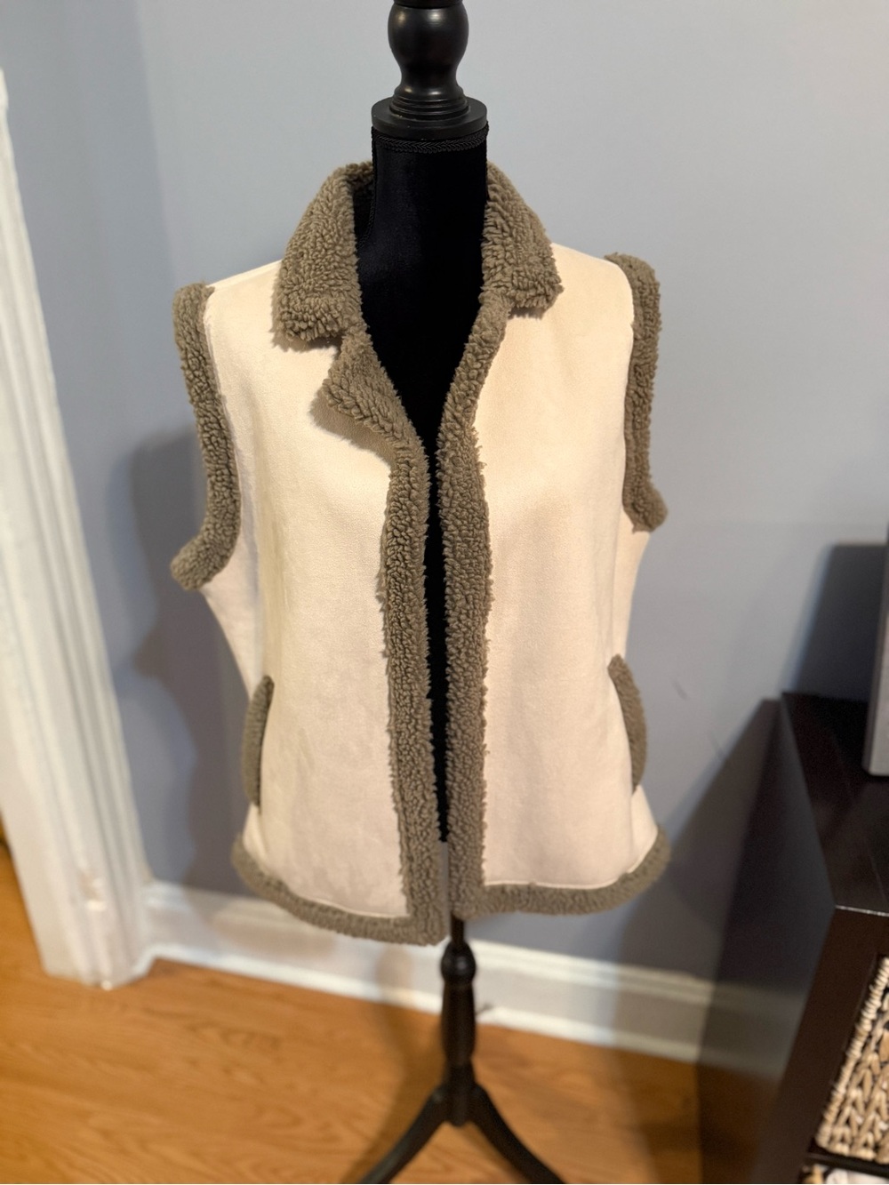 Anthropologie Cream Vest with Taupe Sherpa Trim